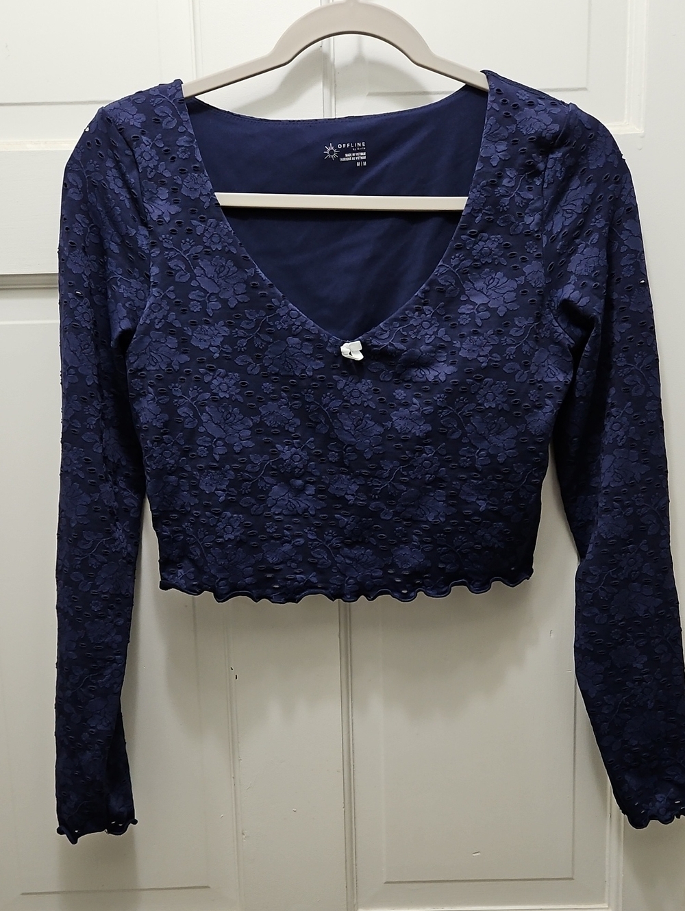 Offline by Aerie Navy Floral Lace Long-Sleeve Crop Top Built In Bra